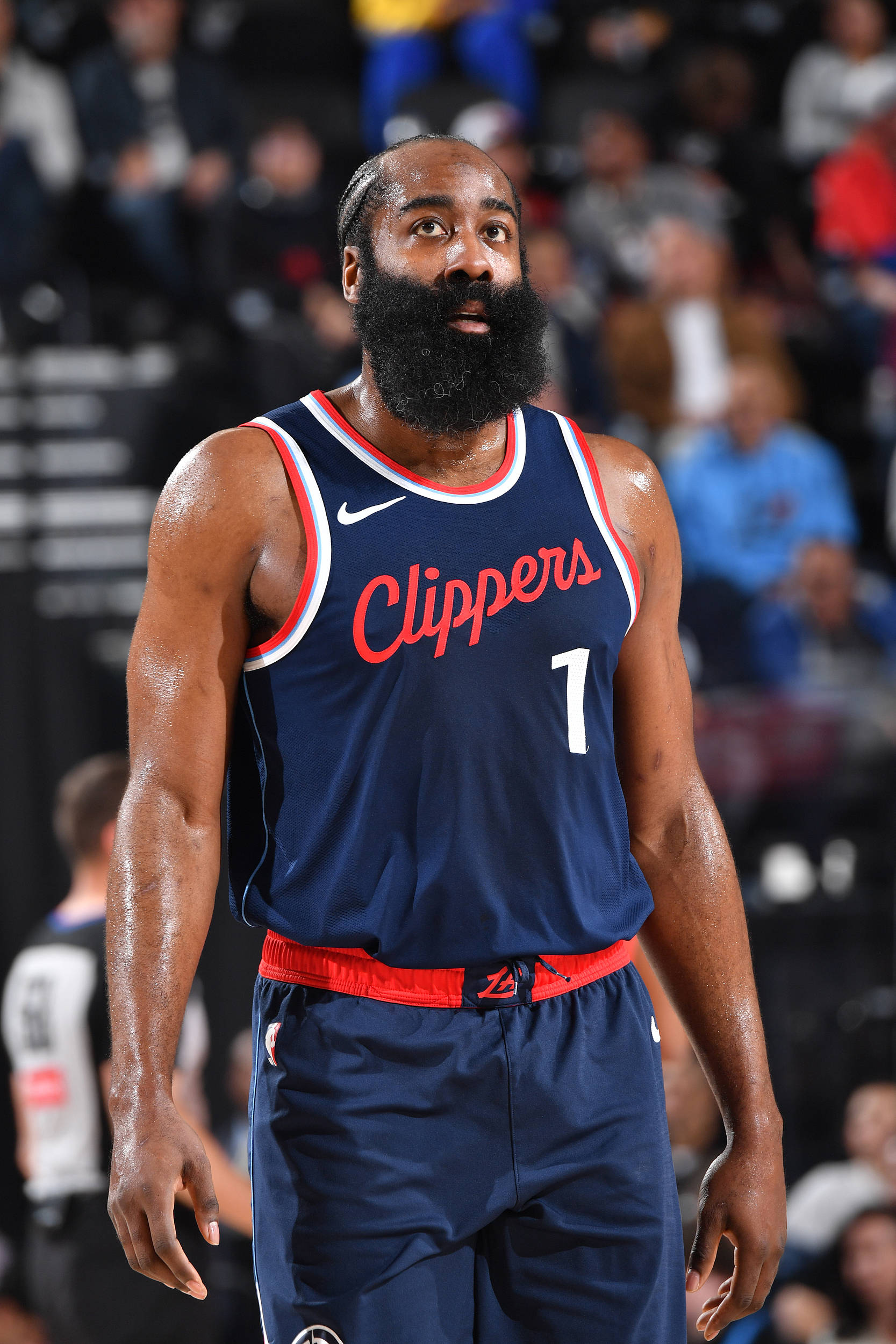 清晨孟菲斯灰熊备战足总杯冲刺阶段波尔图刷新队史纪录，现场解说直呼：哈登关键时刻逆转的简单介绍